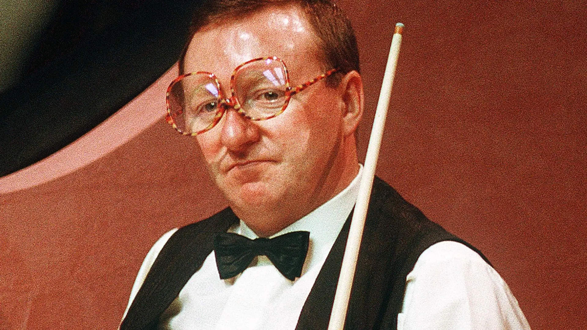 Dennis Taylor, professional cue sports player