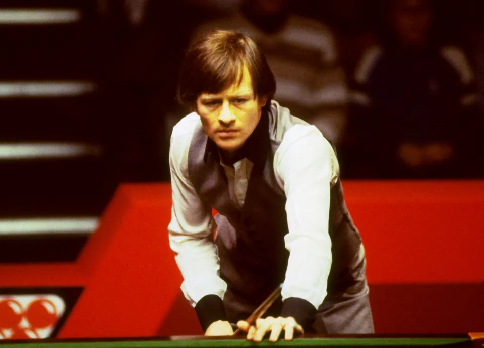 Alex Higgins, professional cue sports player