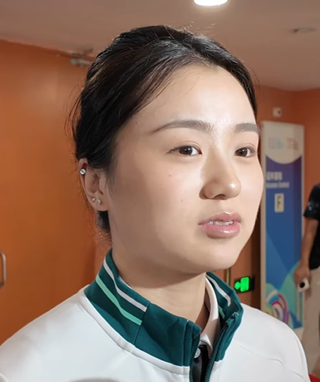 Bai Yulu, professional cue sports player
